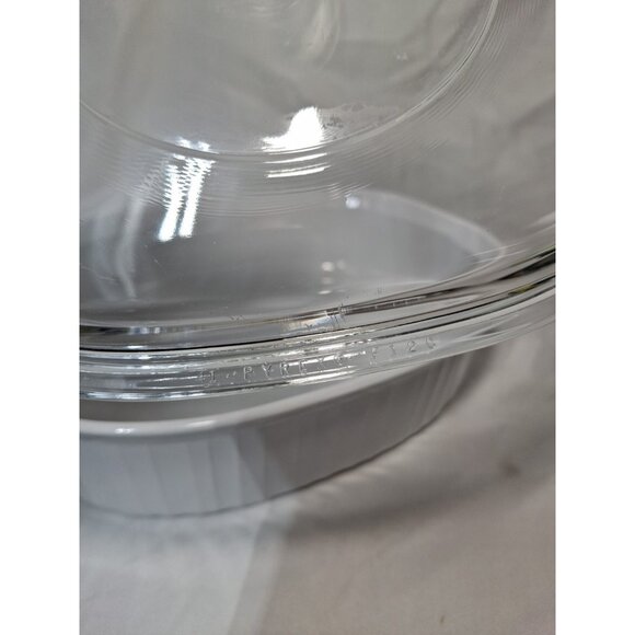 Corning Ware French White F-12-B 1.8 Liter 2 Quart Casserole W/ Lid Ribbed - Picture 4 of 12